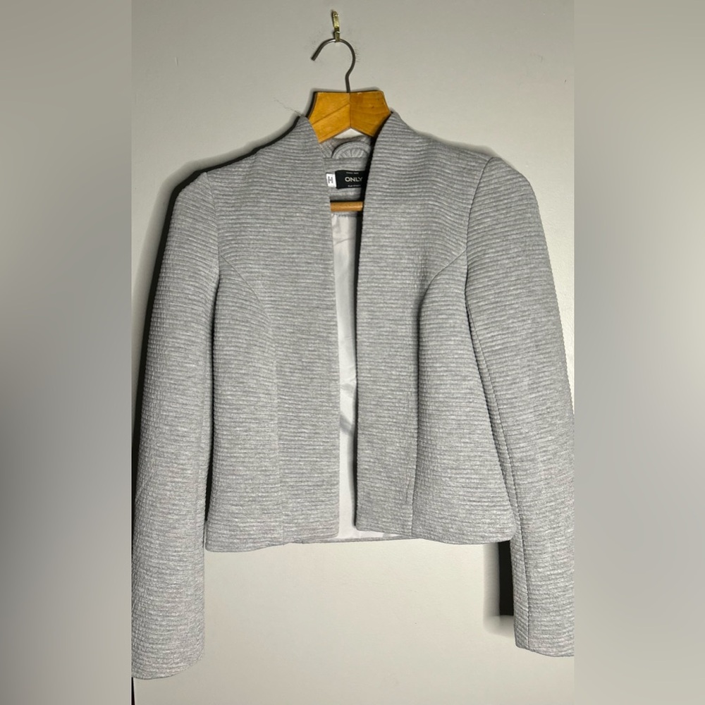 Only Light Gray Textured Cropped Blazer